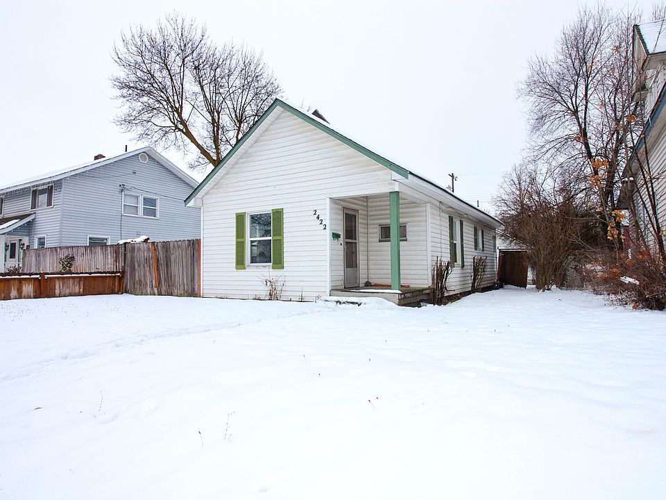 1st image of 2422 E Everett Ave