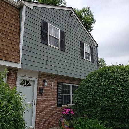 1st image of 17 Orchard Ave #A