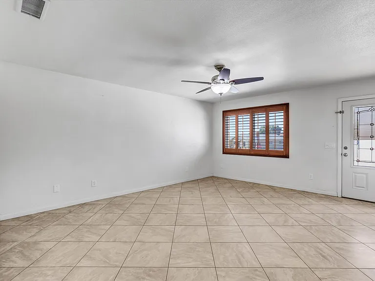 2683 Caulfield Dr — Photo 23