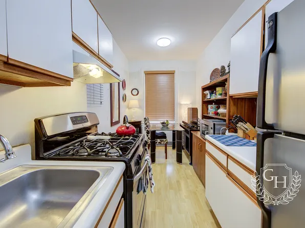 79-15 35th Avenue image 6 of 9