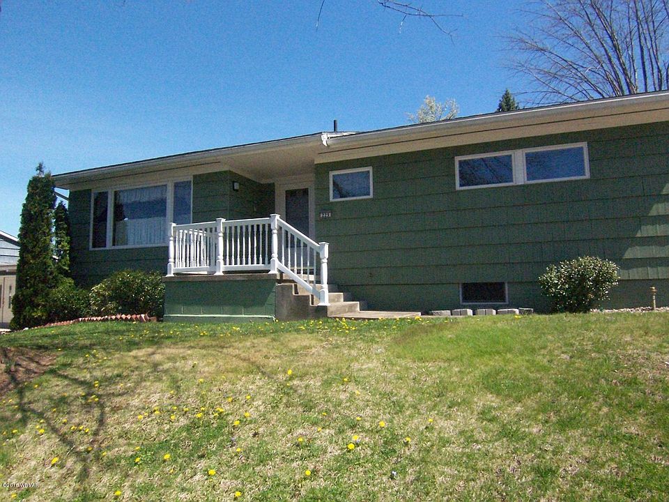 1st image of 229 Winter St S