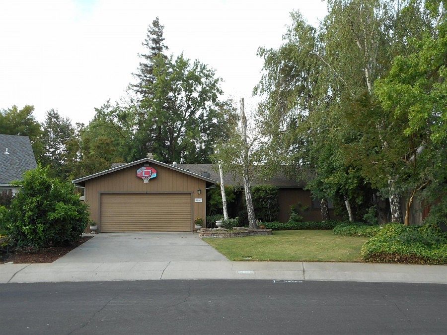 1st image of 1060 Port Chelsea Cir