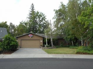 1060 Port Chelsea Cir, Lodi, CA 95240