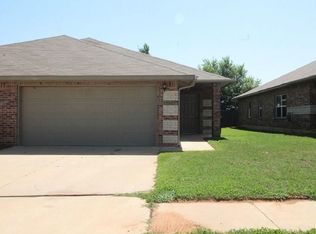 1502 Forrest Ridge Way, Yukon, OK 73099