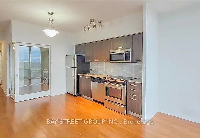 832 Bay St W #3602 — Photo 4