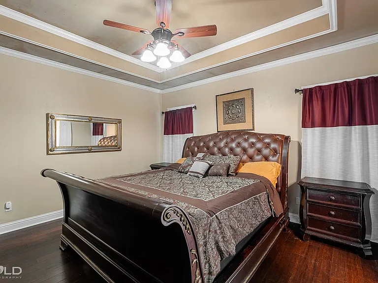 410 Half Moon Ln — Photo 24