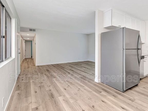 4th image of 355 Idaho Ave APT 4