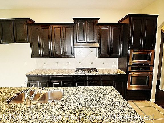 5th image of 148 Stevenson Dr