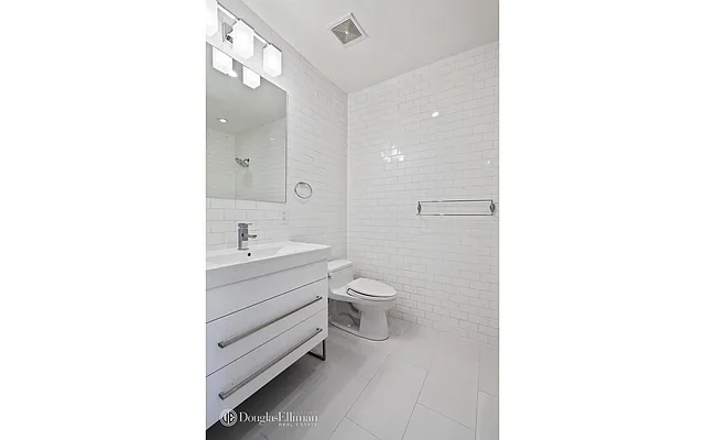 Sold by Douglas Elliman | media 18