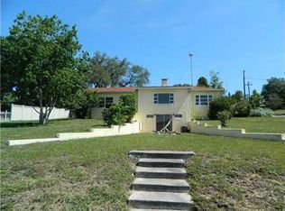 210 Crystal Lake Dr, Clermont, FL 34711