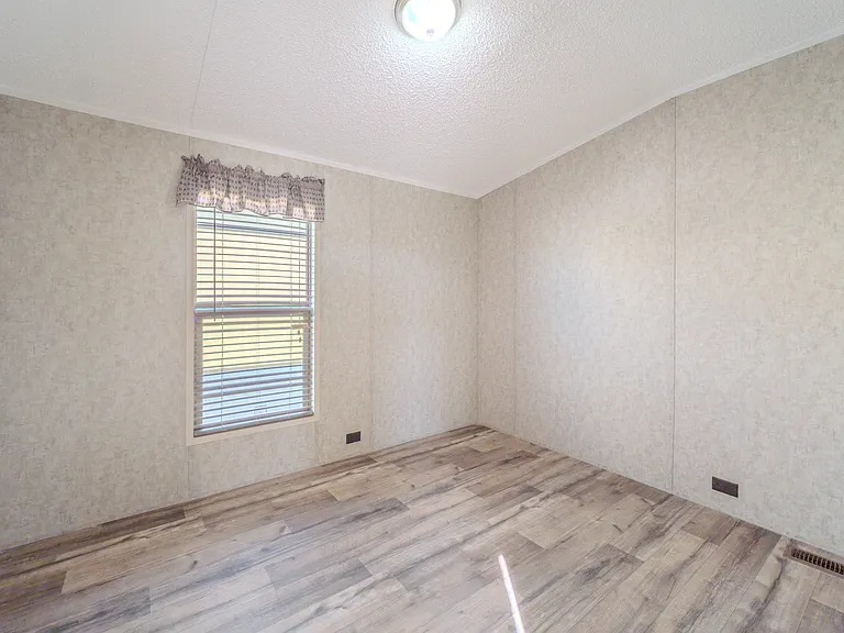 275 N Main St #P2-5 — Photo 20