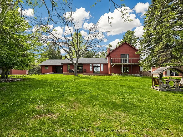 44 Pinewood Blvd — Photo 40