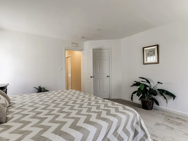 8235 Jeremiah Ln — Photo 15