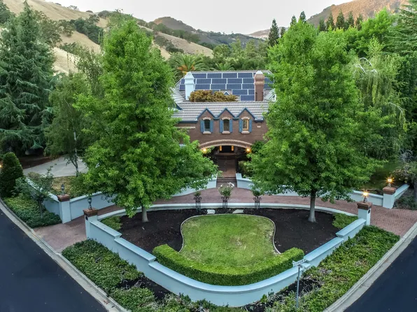 850 Pepperwood Dr, Danville, CA 94506