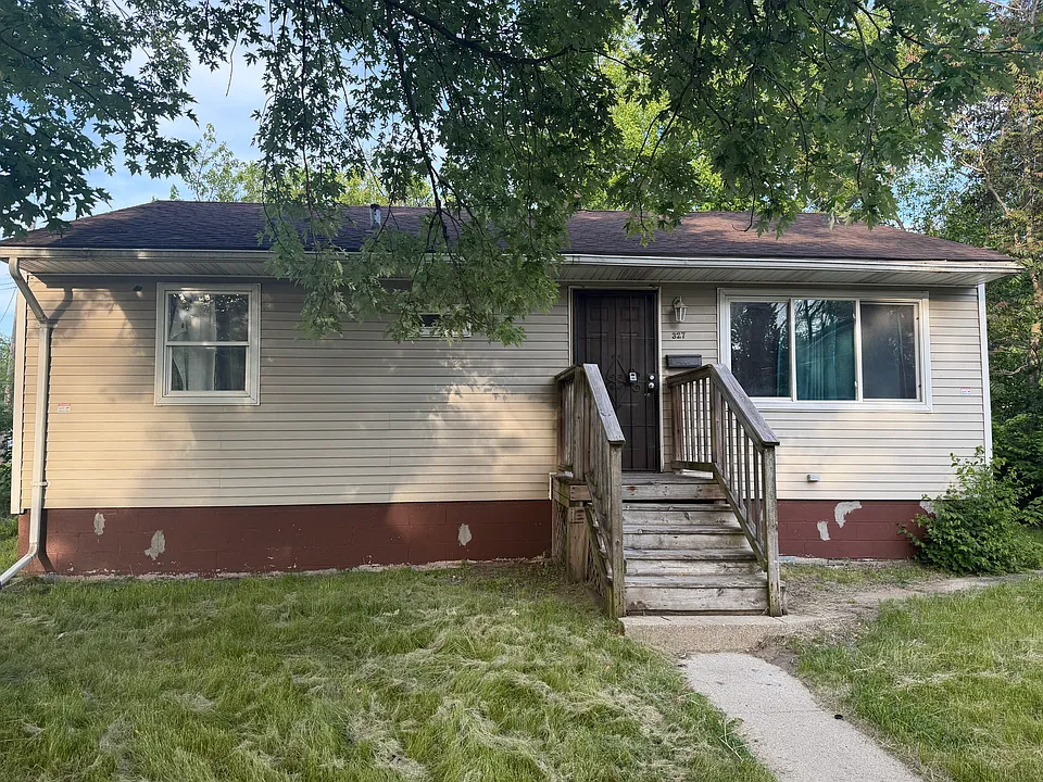 327 Hanley St