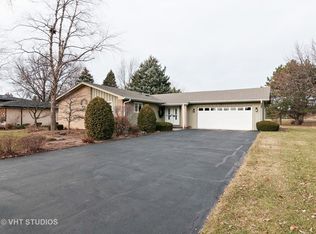 388 Cardinal Dr, Bloomingdale, IL