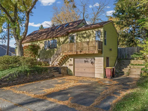 44 Braintree Street, Albany, NY 12205