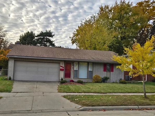 14511 Park St, Livonia, MI 48154