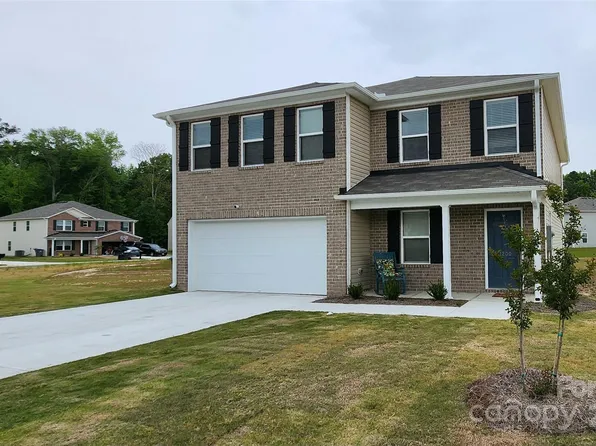 1200 Manor Dr, Rocky Mount, NC 27804