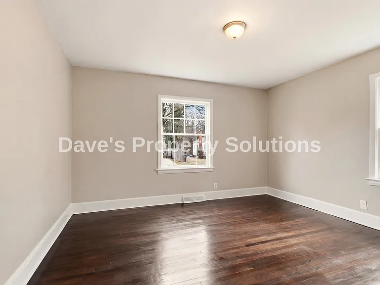 829 W Terrell St — Photo 11