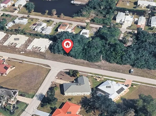 2942 Magdalina Dr #8, Punta Gorda, FL 33950