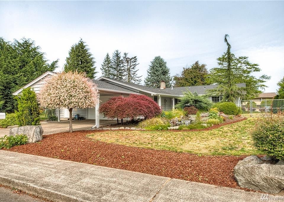 1st image of 6820 6th Ave SW