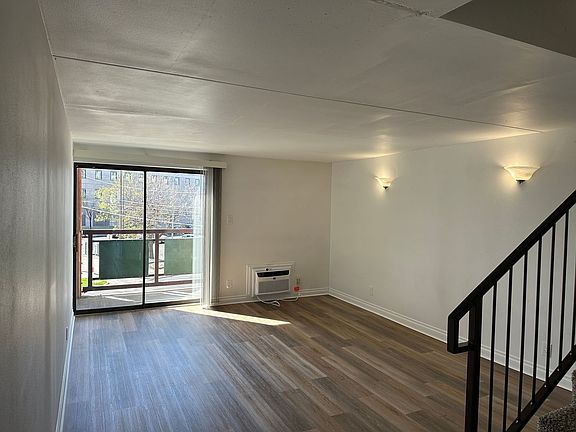 2nd image of 300 N 25th St #205