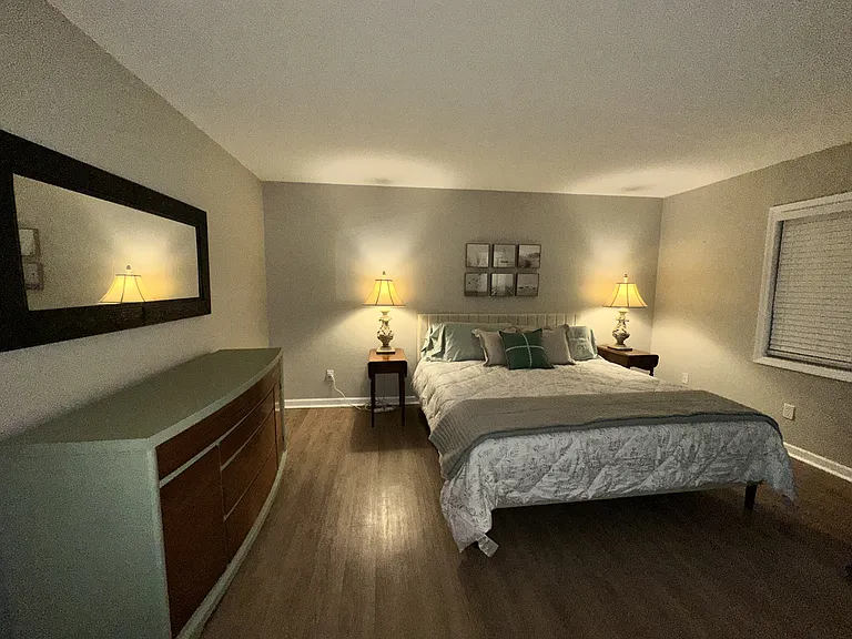 239 Seahorse Dr SE — Photo 5