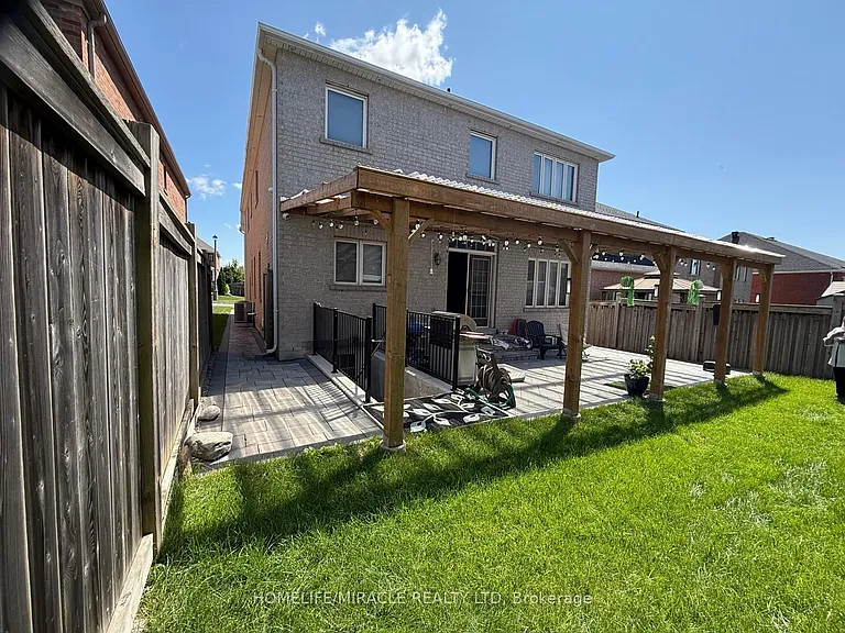 1870 Esterbrook Dr #BASEMENT — Photo 17