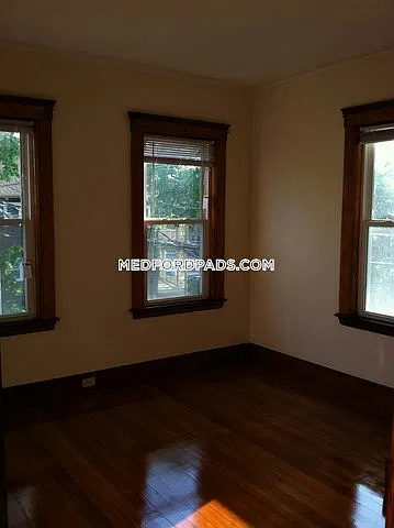 2 bed, 9999 sqft, $3,000 — Photo 4