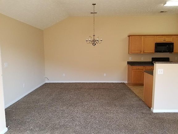 3rd image of 355 Cottage Dr