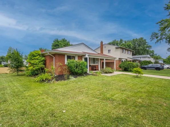 14300 Elgin St, Oak Park, MI 48237