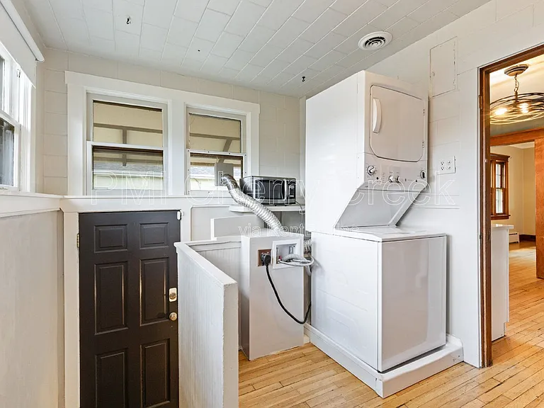 4360 Winona Ct — Photo 16