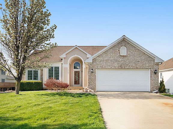2nd image of 4267 Meadowood Ct