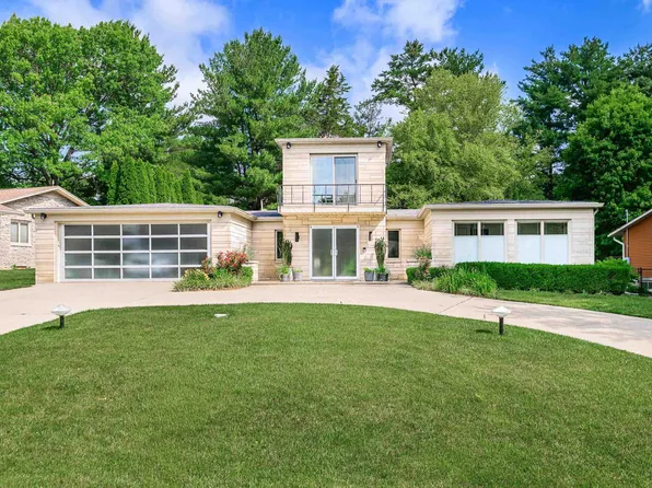 325 E Clover Ln, Bloomington, IN 47408