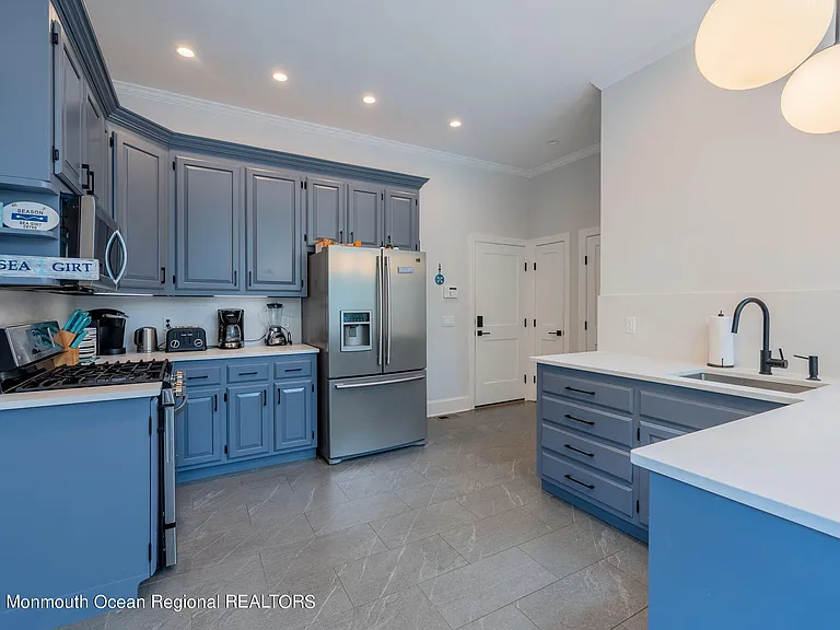 623 Brooklyn Blvd — Photo 18