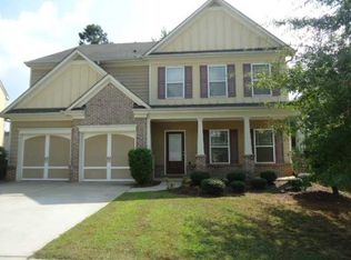 2070 Village Green Dr, Fairburn, GA 30213