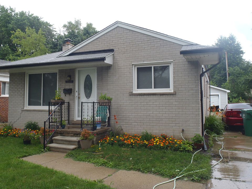 1st image of 24264 Laetham Ave