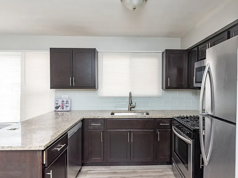 3058 N Kostner Ave #2W — Photo 2