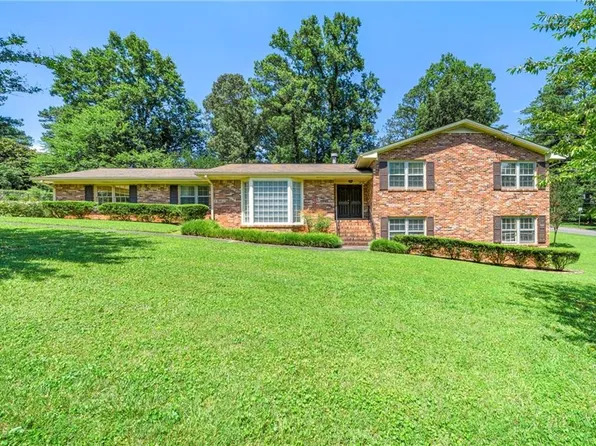 2818 Okawana Dr SE, Marietta, GA 30068