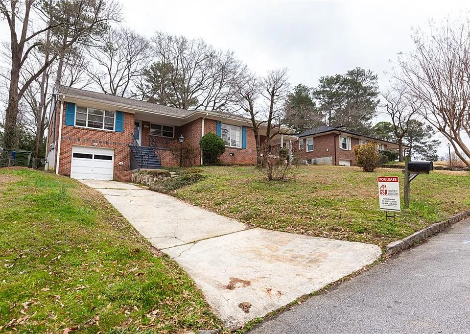 1975 Kilburn Dr NE