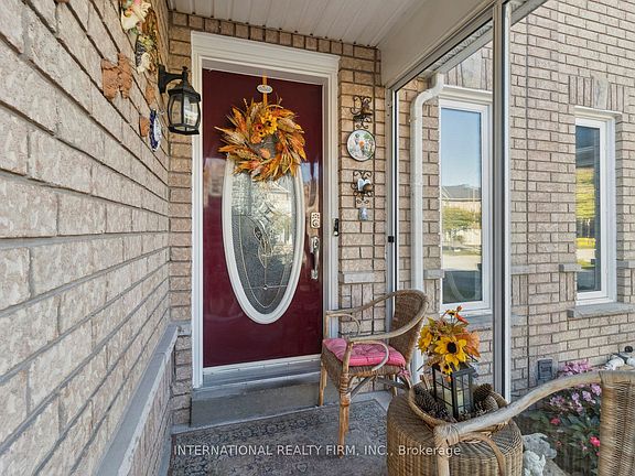 5th image of 76 Timberwolf Cres