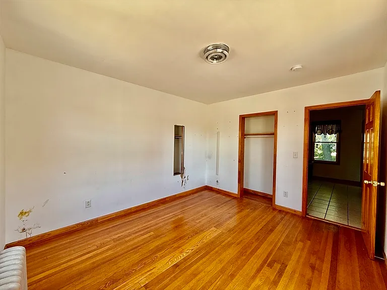 18 Bigelow St #1 — Photo 17
