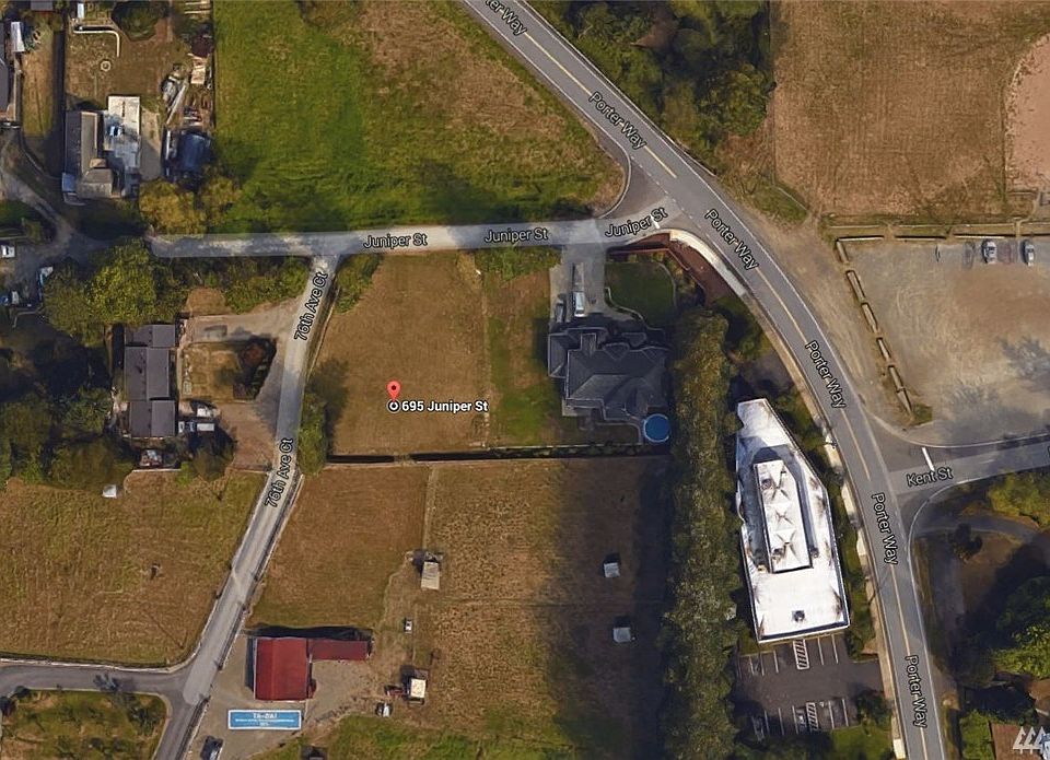 1st image of 695 Juniper St