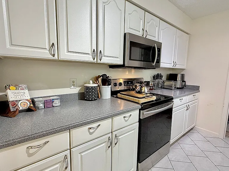 340 Hunters Branch Dr — Photo 7
