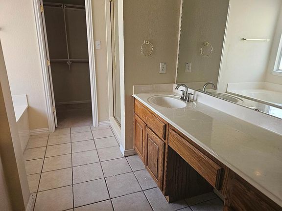 5th image of 5805 Colby Dr