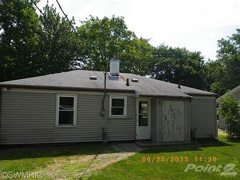 2nd image of 616 N 16th St