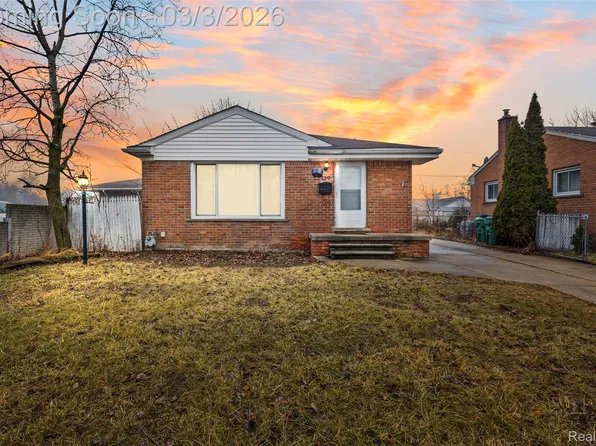 139 Belton St, Garden City, MI 48135