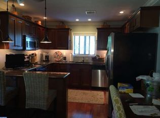 411 W Conestoga Rd APT 14, Devon, PA 19333