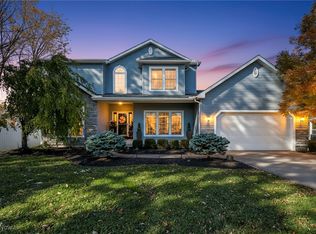 19694 Benbow Rd, Strongsville, OH 44136